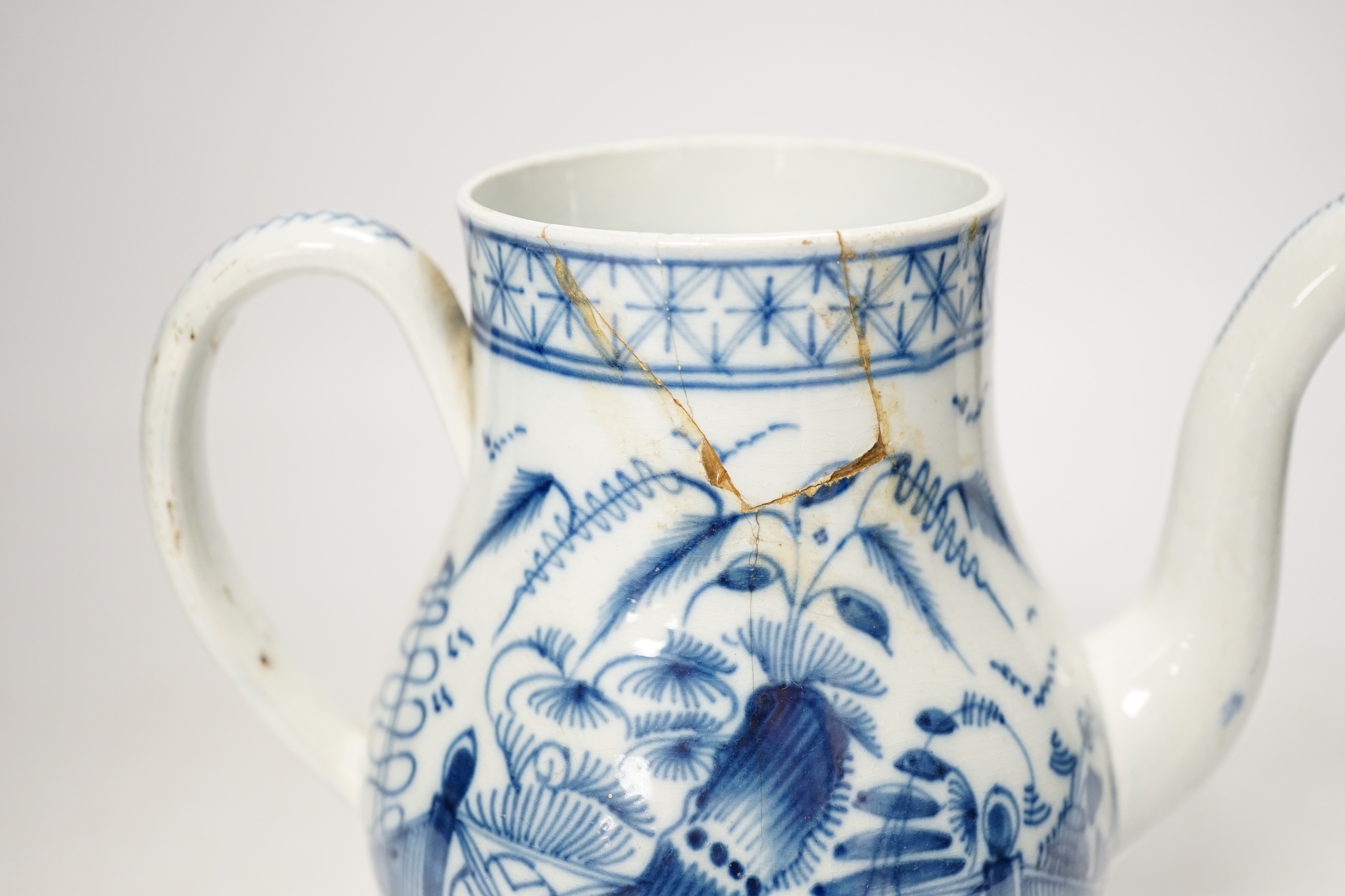 A late 18th century blue and white pearlware coffee pot and cover, 22cm high